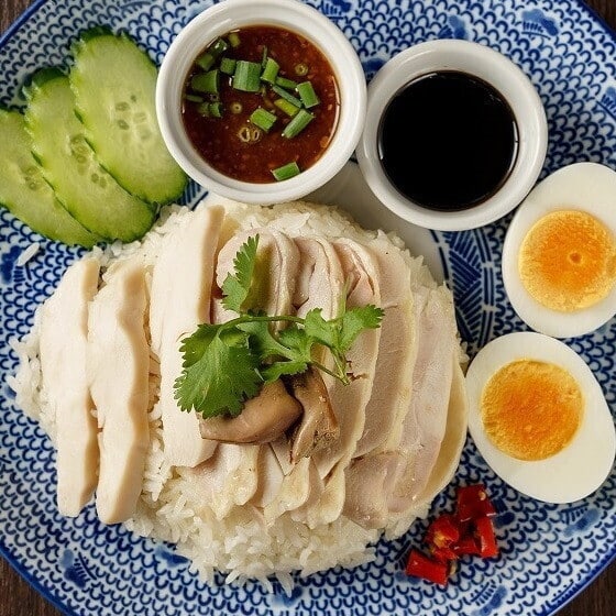 伏見でタイの味を気軽に味わえるランチなら当店へ